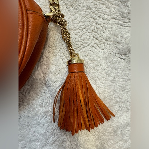 Michael Kors Messenger Ginny Leather Crossbody Bag with Dust Bag - Picture 7 of 16